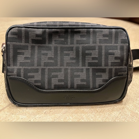 Fendi FF, Embossed fabric bag with leather accents - Picture 1 of 10